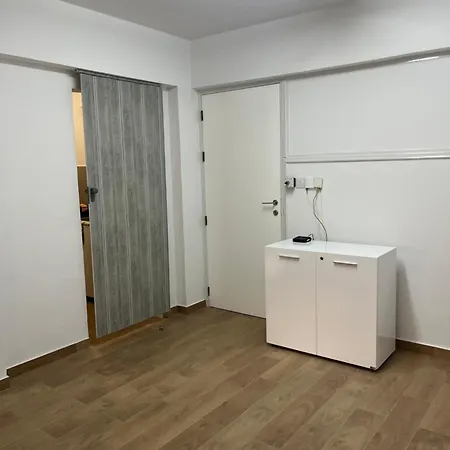 El Giorgios Centre Apartamento Lárnaca